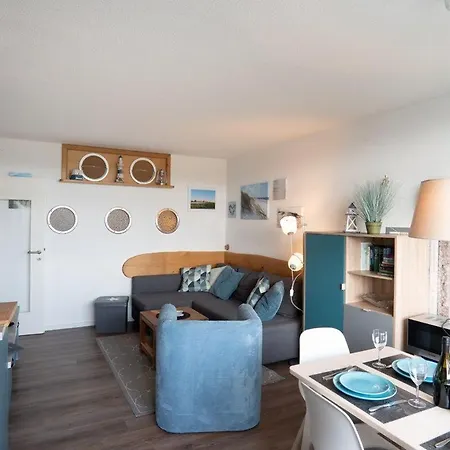 Ferienpark-heiligenhafen-haus-i-wohnung-06-05-deck-6 *